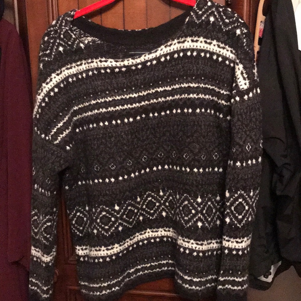 Soft and sexy American Eagle sweater